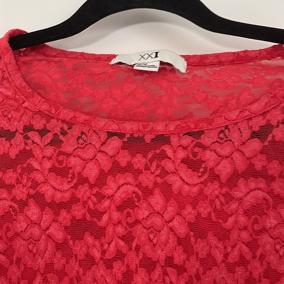 NWOT Long sleeve lace top - Picture 3 of 7